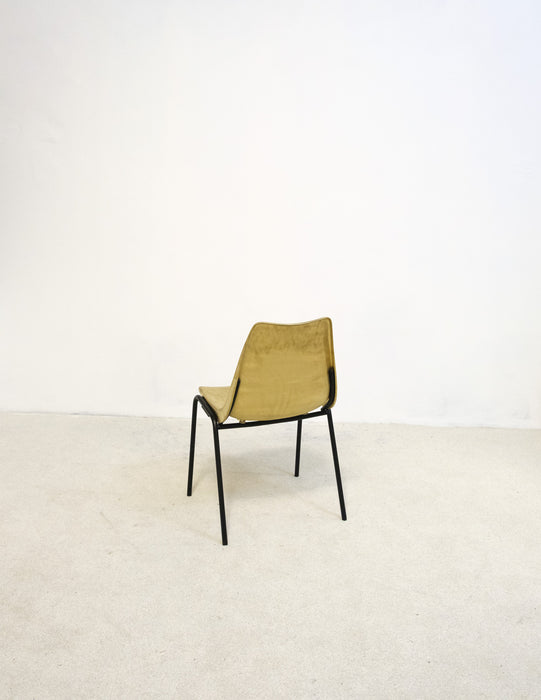 Vintage molded stacking chair from Hiller Germany - Artibus365