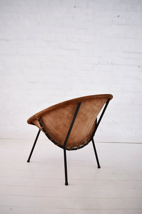 Vintage Balloon Suede Easy Chair, 1960s, Hungary - Artibus365
