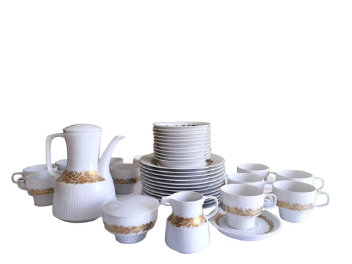 Tapio Wirkkala for Rosenthal Studio-Line “Modulation” Porcelain Coffee and Dessert Service, Germany 1970s., 39 Pieces