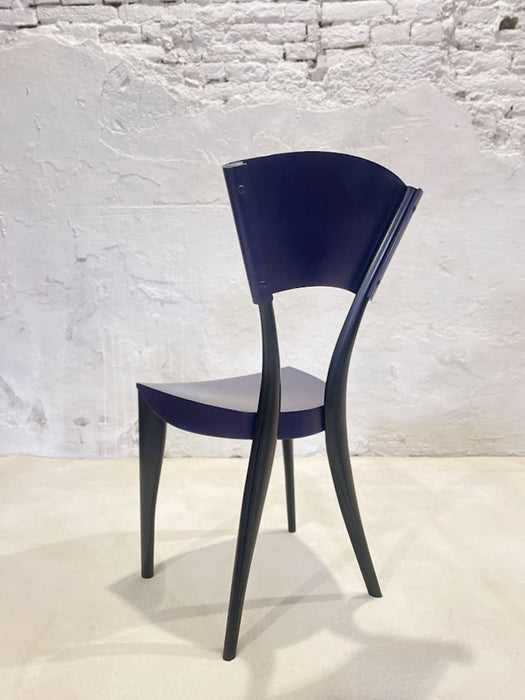 “Karina” chairs designed by J. Mancini and Gaby Fois-Dorell