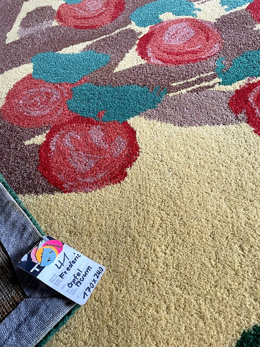 Tisca Tiara
Apfel Baum
Frederic
1980s
French Design
Vintage Rug
Wool Rug
Hand-Tufted Rug