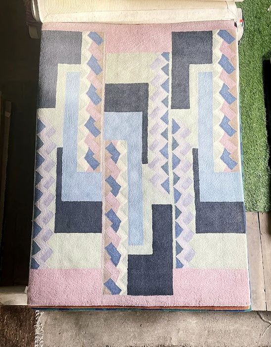 Tisca Geometric Pattern Hand-Tufted Wool Rug, Signed “ILES”, France, 1990s