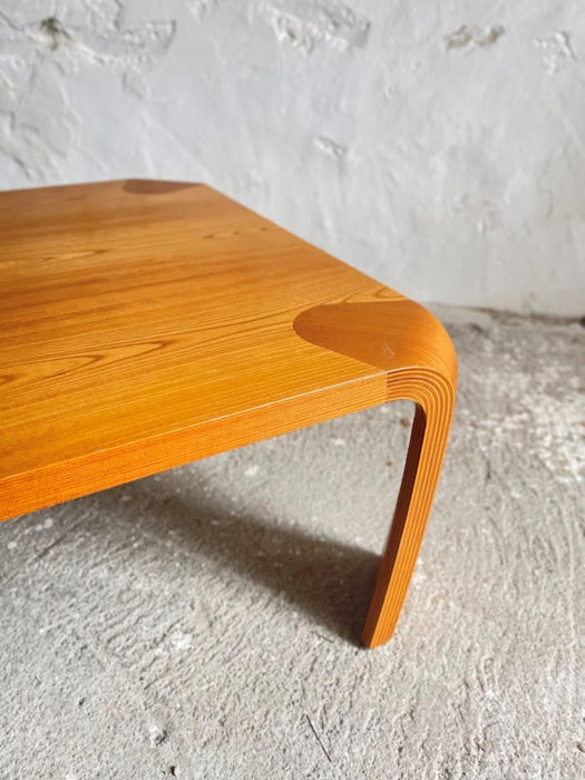 Tendo Mokko “Zataku” Japanese Modern Low Coffee Table 1970s