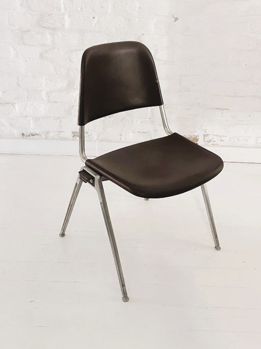 Knoll International 1601 Model Stackable Chairs by Don Albinson