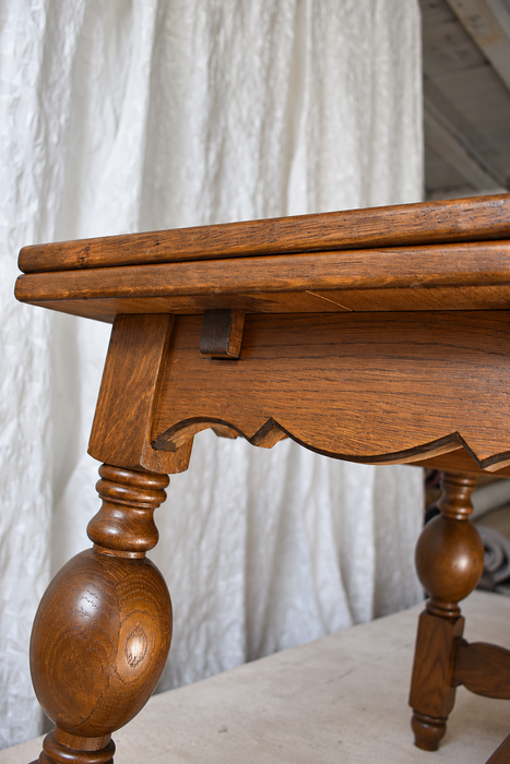 Scandinavian Oak Draw-Leaf Refectory-Style Coffee Table, circa 1960s